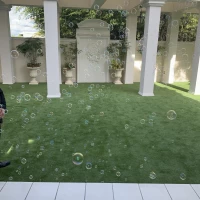 チャペルから出てすぐの見た目です。少し狭い…？