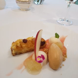 レストランでのブライダルフェア試食、デザート