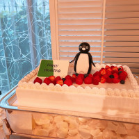 スイカのペンギンウエディングケーキ