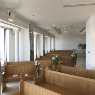 スカイチャペルの座席