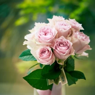 ダーズンローズで使用したバラの花束をお色直しで使いました