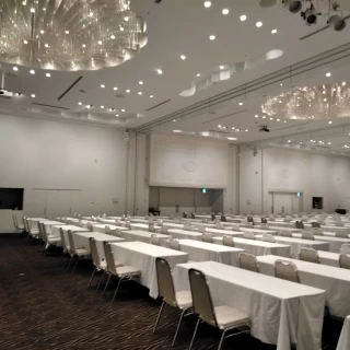 2階の披露宴会場。200人は入ります。