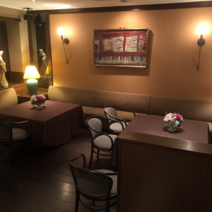 披露宴会場・ふのんの隣室、挙式から披露宴に移る間の控室|539183さんのホテル メルパルク東京（営業終了）の写真(825579)