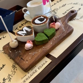 デザートビュッフェ式
どれも美味しくて可愛い