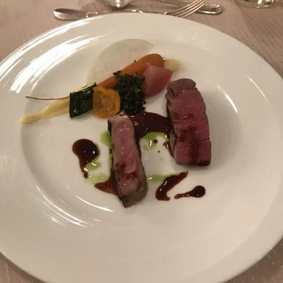 試食。メイン料理