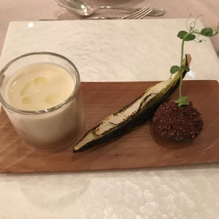試食。ヤングコーンは食べにくかった。