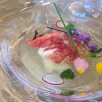 旬なズワイガニを使ったメニュー。