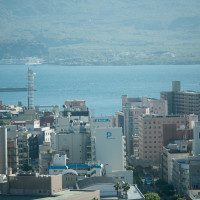 披露宴会場からの鹿児島市街地の眺め