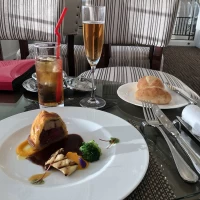 肉のパイ包み