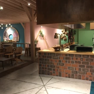 キャンプ専用の二つ目の会場。肉を焼いてくれるサービス有。