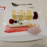 ウェディングケーキ