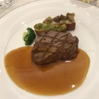 お肉料理