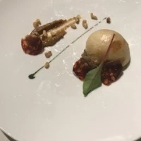お野菜がメインのお料理でお肉はジビエでした。