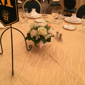 シンプルなテーブル装花|540087さんのホテル イースト21東京 オークラホテルズ＆リゾーツの写真(834834)