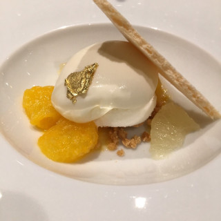 18500円料理コース デザート 季節フルーツのコンポート