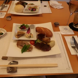 メイン料理。