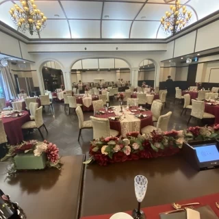 メインテーブルから見た会場