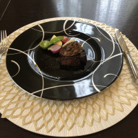 メインのお肉とフォアグラです。