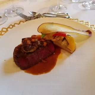 お肉料理