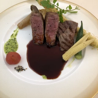 試食 メイン
とても美味しいお肉です