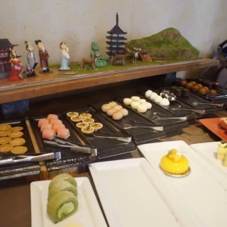 デザートビュッフェ