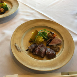 お塩をつけて食べるステーキ|540921さんのSETRE Glover´s house NAGASAKI（セトレ グラバーズハウス ナガサキ）の写真(1270461)