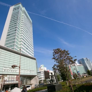 駅直結でアクセス良好。
