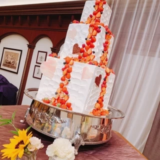ウェディングケーキ