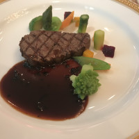 メインのお肉。