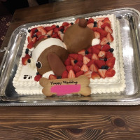 愛犬をイメージしたウェディングケーキ