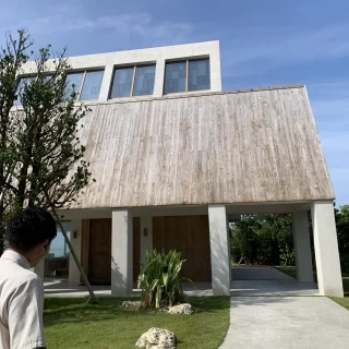 チャペルまでの道