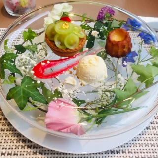 お皿も可愛くて、写メたくさん撮りたくなる一皿。