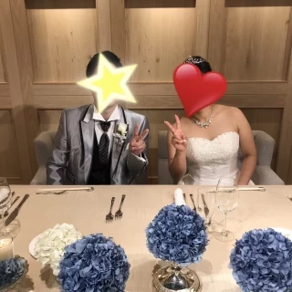 ブルーと白で落ち着いた会場にしてもらいました。