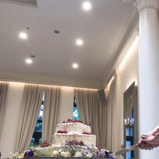 ケーキは可愛らしく豪華でした。