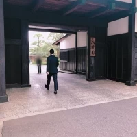 重厚感のある入り口でした。