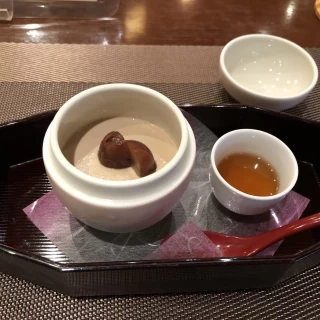 絶品のほうじ茶プリン。