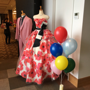 フェアなので、何着も素敵なドレスが飾ってあります。|541912さんのホテル南風楼の写真(846018)