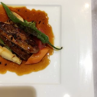 メイン肉料理