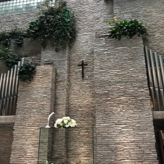 石造りが素敵なチャペル