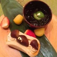 デザートは和栗のオムレットと梅酒のゼリーです
