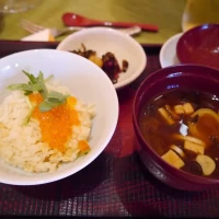 パンではなくご飯が出たことも喜ばれました