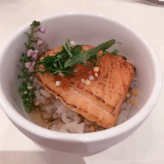 シメ
