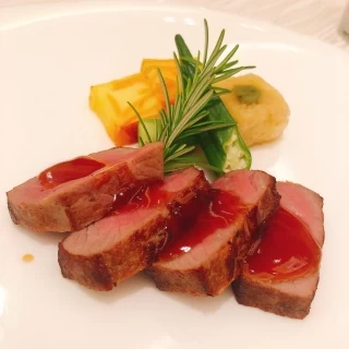 お肉料理