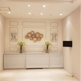 チャペル入口前