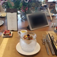 試食　ミキュイ　テーブルコーディネート