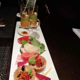 物珍しい味で、面白く美味しかったです。