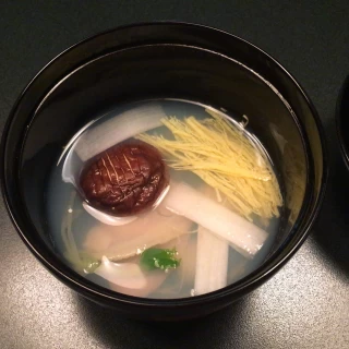 試食した汁物です。
ハマグリがとても大きく立派でした。