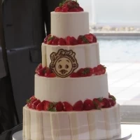 ウェディングケーキ