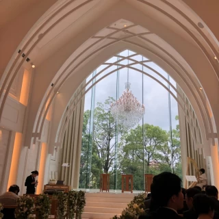 天井の高いチャペル