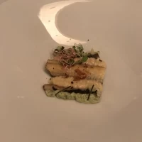 全てのお皿が芸術のように見た目でも楽しめます